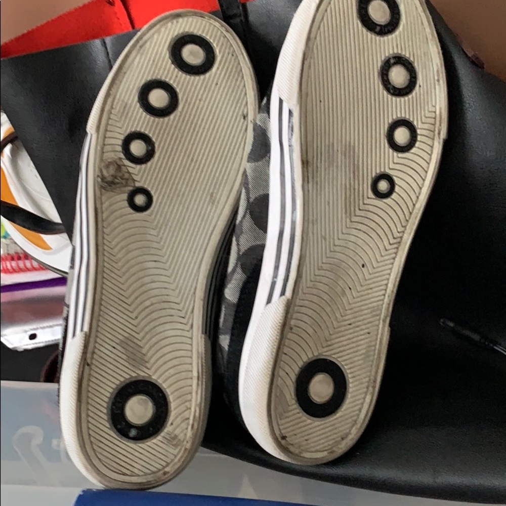 Shoes - Picture 4 of 5